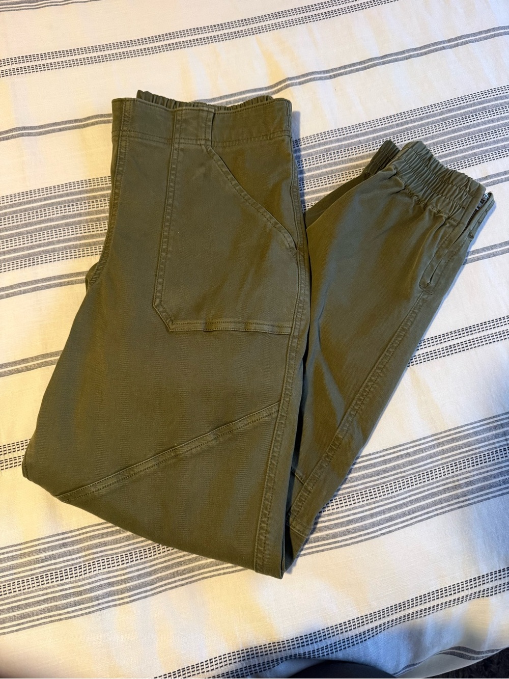 SPANX Cargo Joggers